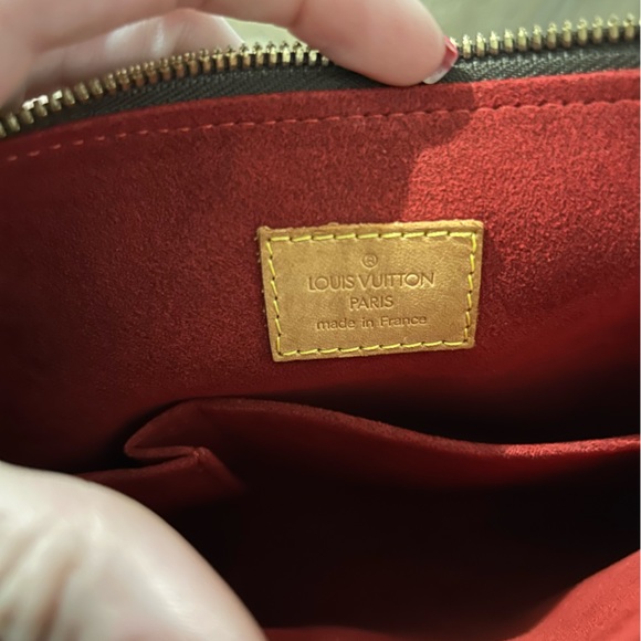 Louis Vuitton Monogram Coussin GM - Picture 13 of 15